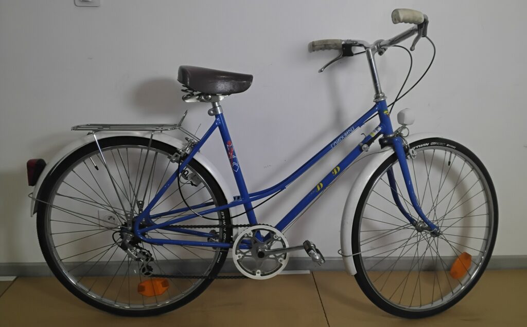 Gitane bleu