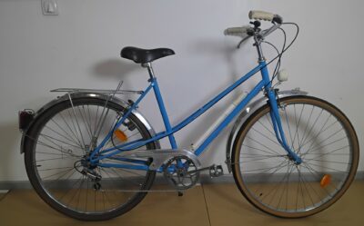 Noname bleu vintage